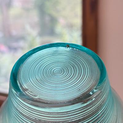 LOT 148K: Beautiful Bormioli Rocco Teal Glass Bowl Set