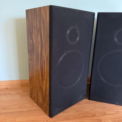 LOT 153F: Vintage TDC 4a 10” 2-way Ported Speakers w/ Audio Cables