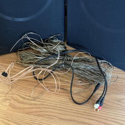 LOT 153F: Vintage TDC 4a 10” 2-way Ported Speakers w/ Audio Cables