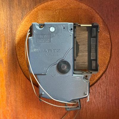 LOT 154F: Strausburg Manor Tempus Fugit Quartz Mantle Clock