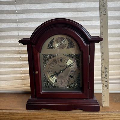 LOT 154F: Strausburg Manor Tempus Fugit Quartz Mantle Clock
