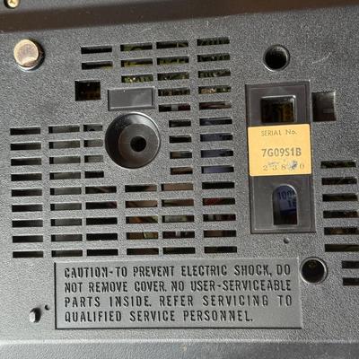 LOT 155F: Vintage Panasonic Clock Radio Model RC 200