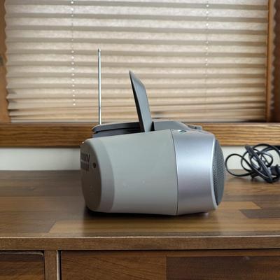 LOT 156F: Sony CD Radio Cassette-Corder Model CFD-S01