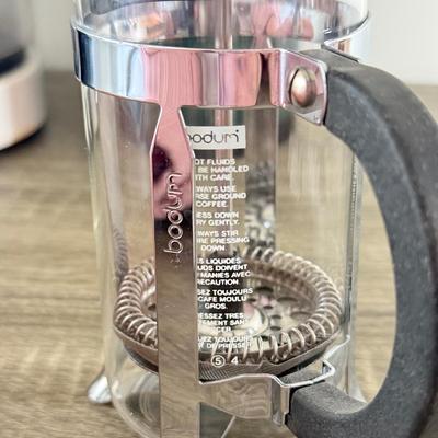 LOT 187K: Coffee Collection: Milk Frothing Machine, Coffee Maker & More