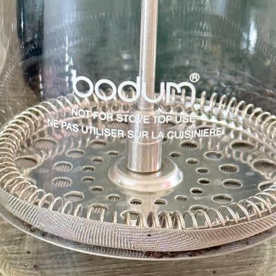 LOT 187K: Coffee Collection: Milk Frothing Machine, Coffee Maker & More