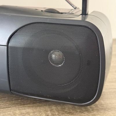 LOT 189: Sony Radio Cassette Player CFS-201