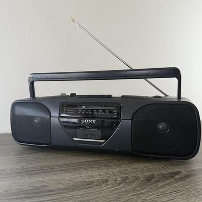 LOT 189: Sony Radio Cassette Player CFS-201