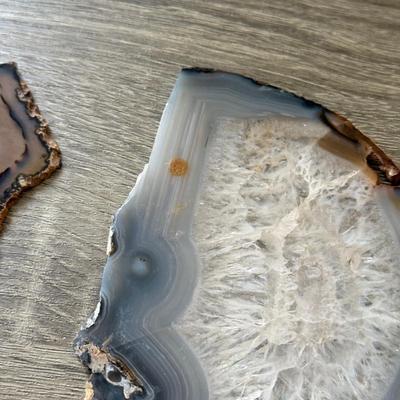 LOT 191: Geode Slices, Whale Rock & More