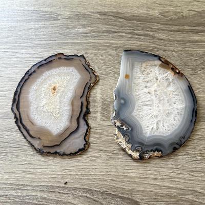 LOT 191: Geode Slices, Whale Rock & More