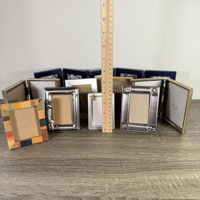 LOT 192K: Collection of Small Photo Frames: Carr, Vintage & Modern