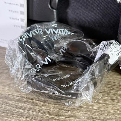 LOT 193X: Canon EF-S55-250mm Lens w/ Branded Bag