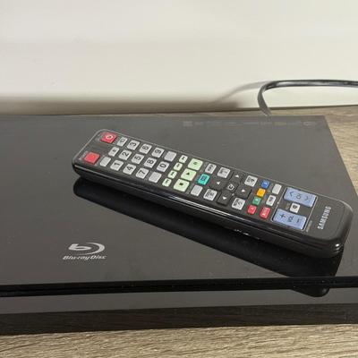 LOT 196F: Samsung Blu-Ray Disc Player Model BD-D5700