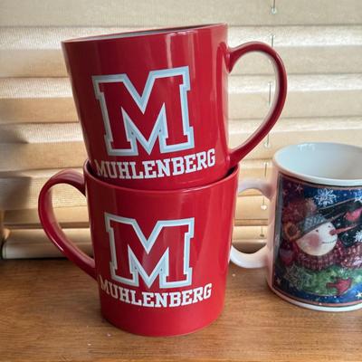 LOT 200F: Large Collection of Mugs