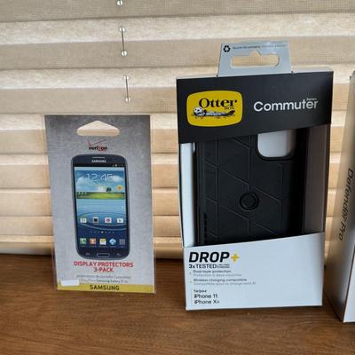 LOT 223X: Phone and Tablet Accessories: Dell Lattitude 7320 Detachable Action Pen, Otterbox Case, Credit Card Mobile Charger, PNC...