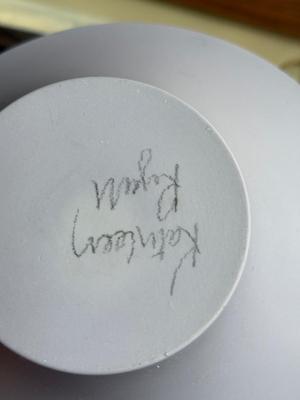 LOT 227: Signed Kathleen Ryan Iridescent Bowl, Mini Green Glass Vase, Blue Stained Glass Pieces & More