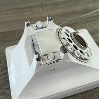 LOT 230: Vintage Western Electric Company Telephone