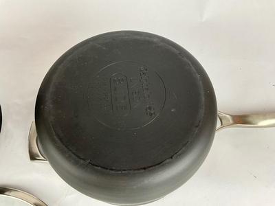 K850 Like New Calphalon Unison 8qt & 4 qt Cookware