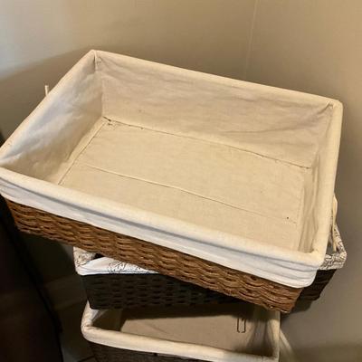 K924 Lined Basket Lot