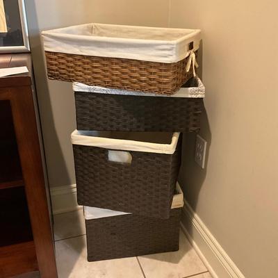 K924 Lined Basket Lot