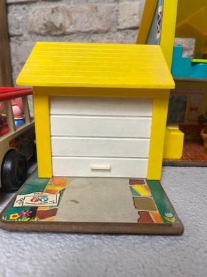 Vintage Fisher Price Play Family House