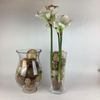L928 Glass Decorative Vases with Wooden Balls and Amaryllis