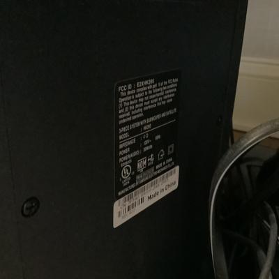 O942 ACER PC, Samsung Monitor, Harmon Kardon Speaker Set,
