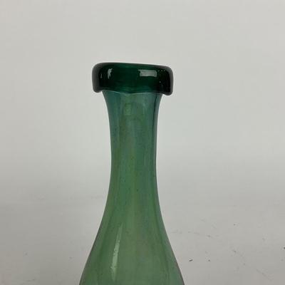 L948 Large Hyde Metal Arterious Leaf with Green Glass Vases and Candles
