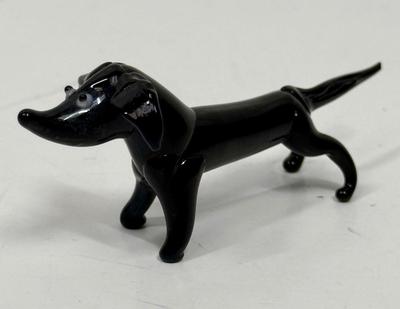 Murano Black Dachshund Dog Figurine 1.5" tall