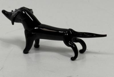 Murano Black Dachshund Dog Figurine 1.5" tall
