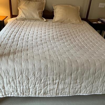 M954 Large King THE COMPANY STORE Bedspread