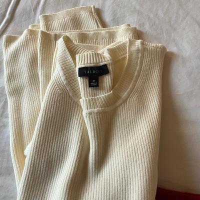 M966 Lot of Ladies J.C. Mclaughlin Pullover Knit Tops