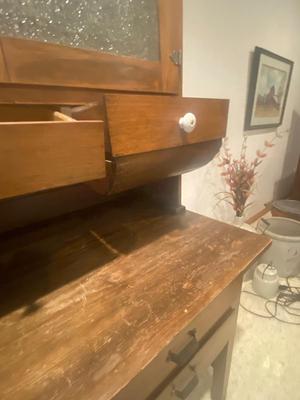 ANTIQUE HOOSIER CABINET