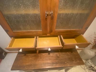 ANTIQUE HOOSIER CABINET