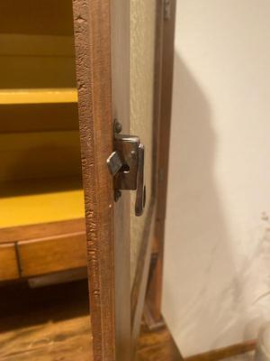 ANTIQUE HOOSIER CABINET