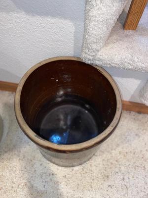 ANTIQUE BROWN STONEWARE GLAZED 4 GALLON CROCK