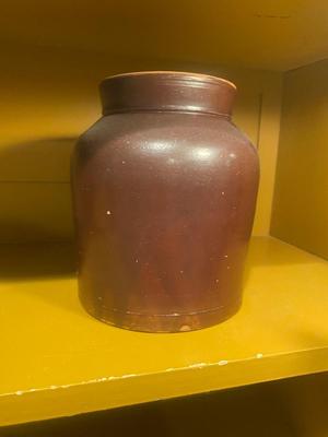 BROWN CROCK TYPE STONEWARE JAR
