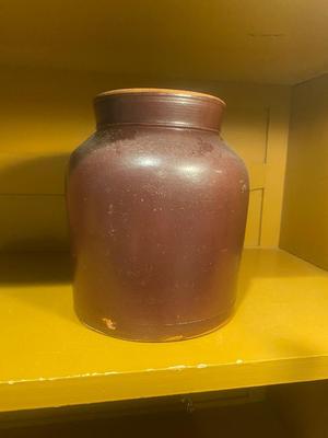 BROWN CROCK TYPE STONEWARE JAR
