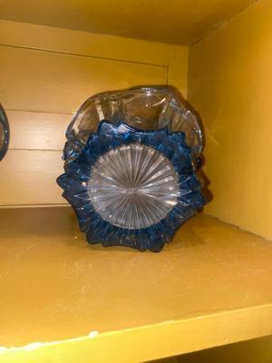 FENTON VULCAN SALEM BLUE BASKET & THICK BRACHS CANDY DISH