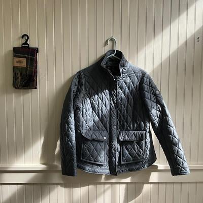 HC976 Ladies Barbour Quilted Jacket Size 12 with New Tartan Cashmere Scarf