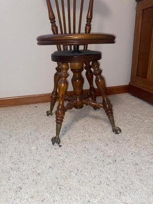 ANTIQUE SWIVEL PIANO STOOL WITH GLASS BALL BRASS CLAW FEET