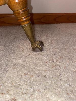 ANTIQUE SWIVEL PIANO STOOL WITH GLASS BALL BRASS CLAW FEET