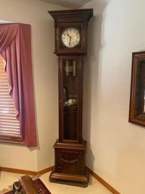 ANTIQUE GRANDFATHER PENDULUM CHIMING CLOCK THAT WORKS!