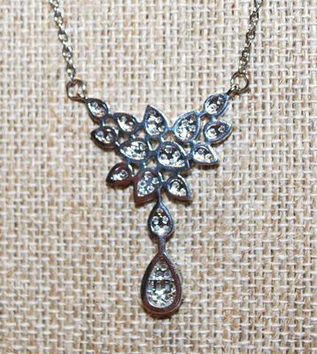 "Waterfalls" Style Setting PENDANT (1½" x 1¼") with Lots of Tiny Stones on a Silver Tone Necklace Chain 17" L