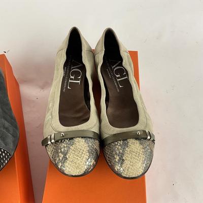 M991 Two Pairs of Attilio Giusti Leombruni Ladies Italian Flats