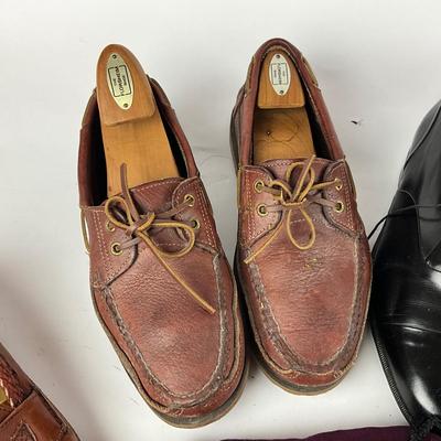 M1004 Lot of Men's ALLEN EDMONDS, FLORSHEIM Dress Shoes