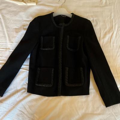 M1016 Lot of Ladies McLaughlin Blouse, Pullover, Lot