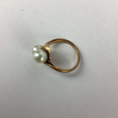 M1065 Ladies 14k Yellow Gold Mikimoto Pearl Ring
