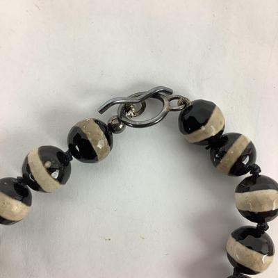 M1067 Vintage Black & White Glass Faceted Beaded Necklace with Matching Bracelet