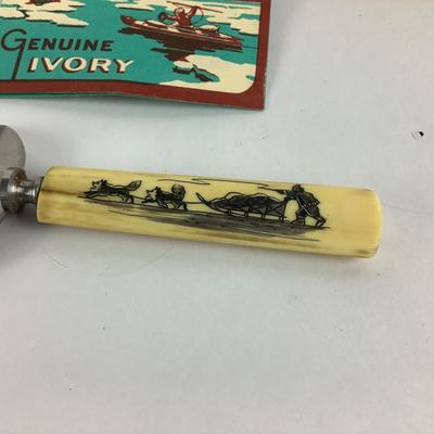 M1070 Vintage Scrimshaw Pie Server and Pendant