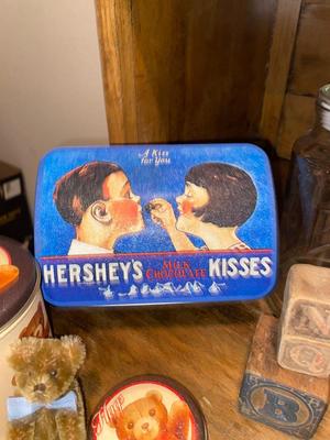 CAST IRON MODEL-T, BARNUM ANIMAL CRACKER & HERSHEY TINS, PLANTERS PEANUT JAR AND MORE!
